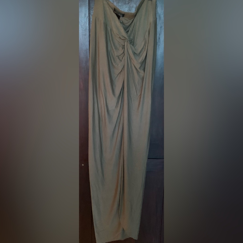 Carribbean Queen Long skirt with slit in front, Army Green